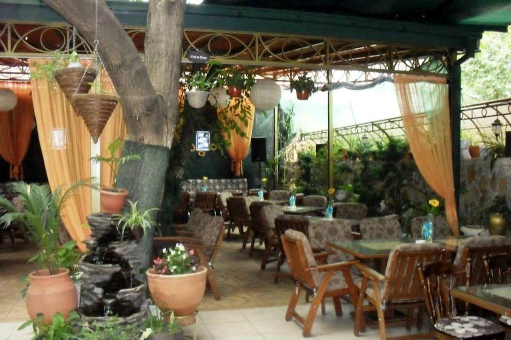 Gala-Garden Hotel Bitola Exterior foto
